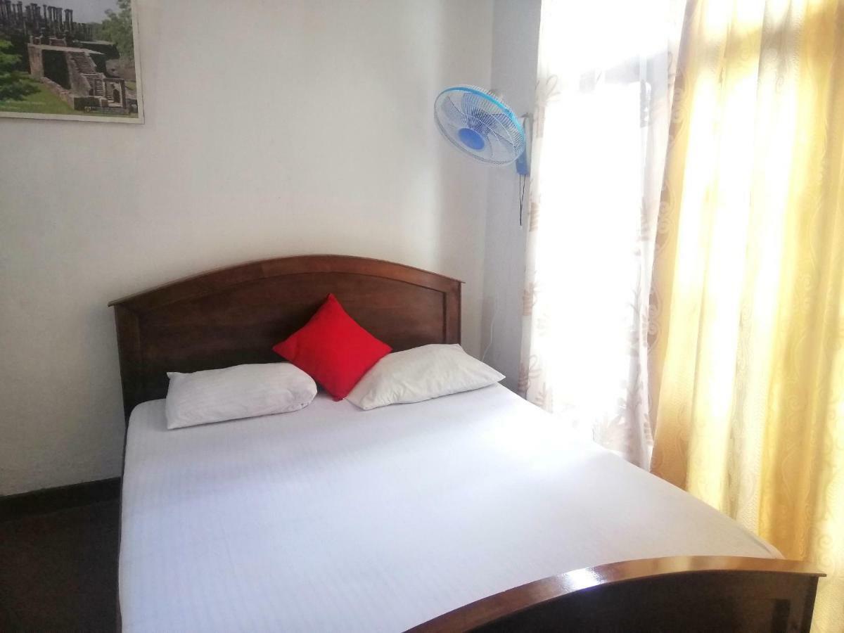 Mountview Homestay Канди Экстерьер фото