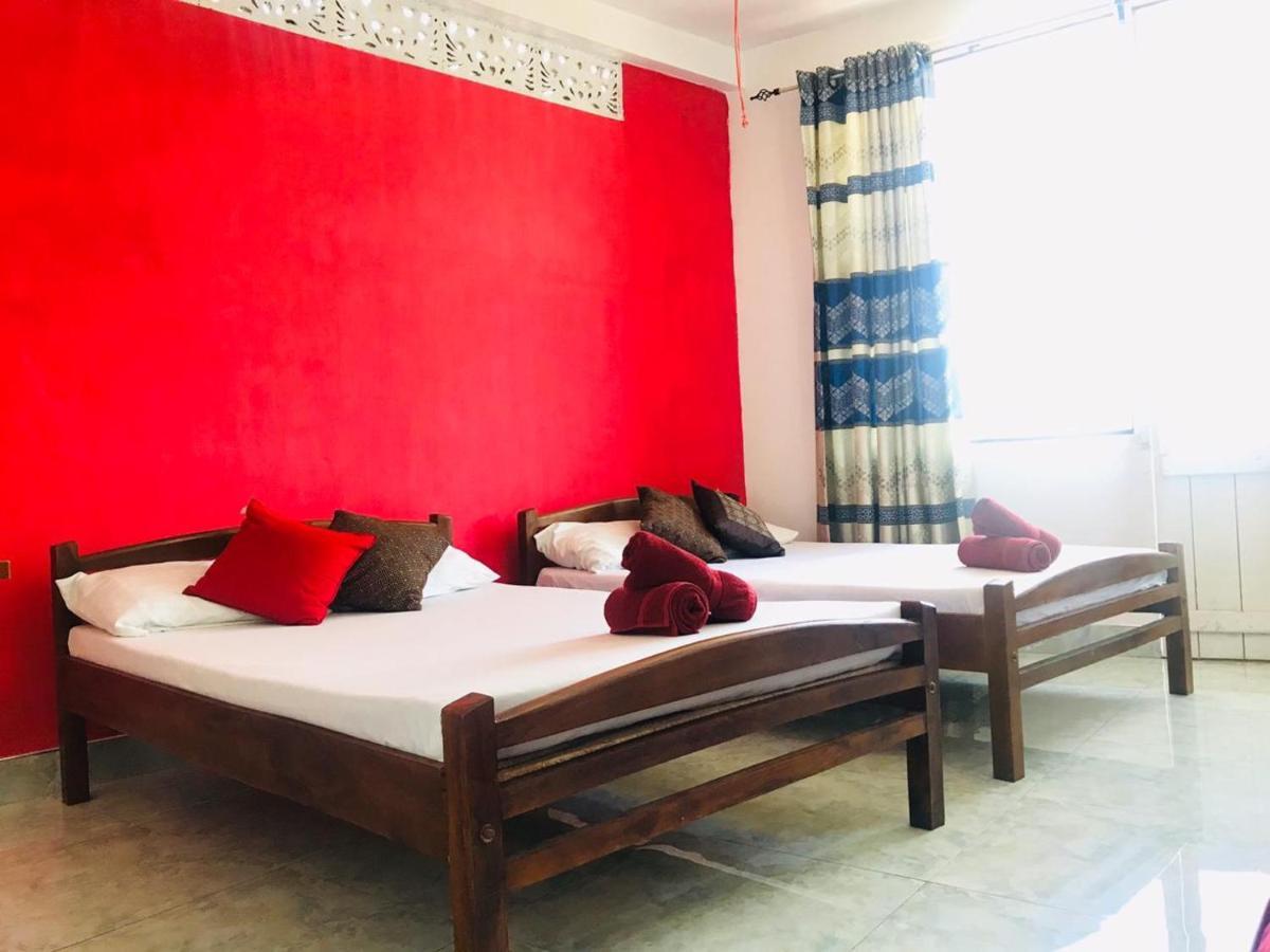 Mountview Homestay Канди Экстерьер фото