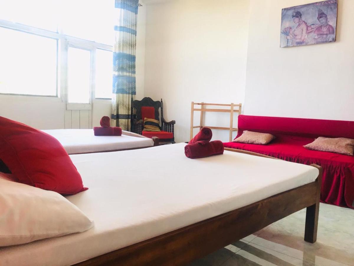 Mountview Homestay Канди Экстерьер фото